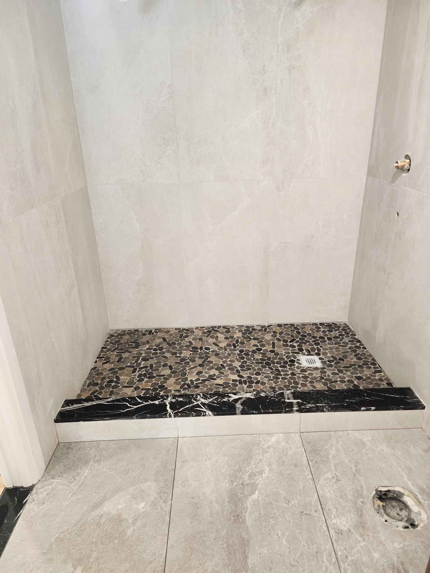 K & K Flooring tile work